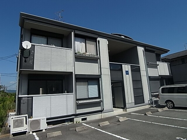 京都府木津川市梅美台１丁目の物件外観写真