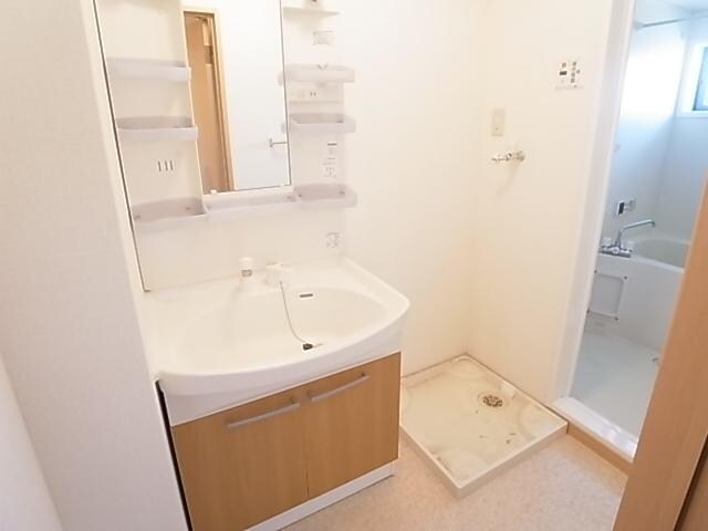 新大宮駅 バス8分  柏木町南下車：停歩3分 2階の物件内観写真