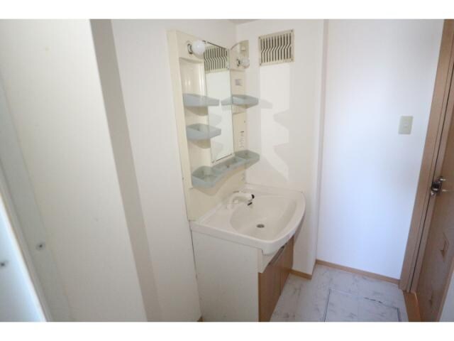 新大宮駅 バス8分  柏木町南下車：停歩3分 2階の物件内観写真