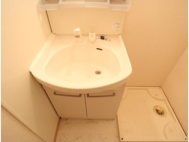 奈良駅 バス14分  西九条町下車：停歩1分 3階の物件内観写真