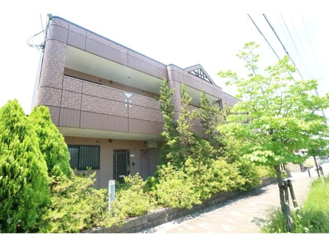 高の原駅 バス18分  梅美台５丁目下車：停歩4分 1階の物件外観写真