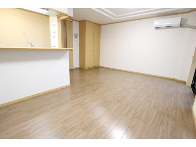 高の原駅 バス18分  梅美台５丁目下車：停歩4分 1階の物件内観写真