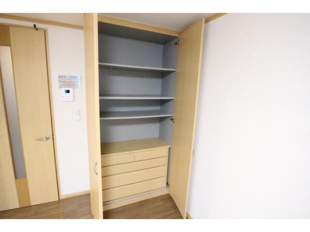 高の原駅 バス18分  梅美台５丁目下車：停歩4分 1階の物件内観写真