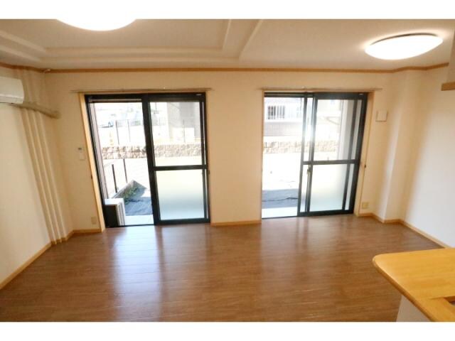 高の原駅 バス18分  梅美台５丁目下車：停歩4分 1階の物件内観写真