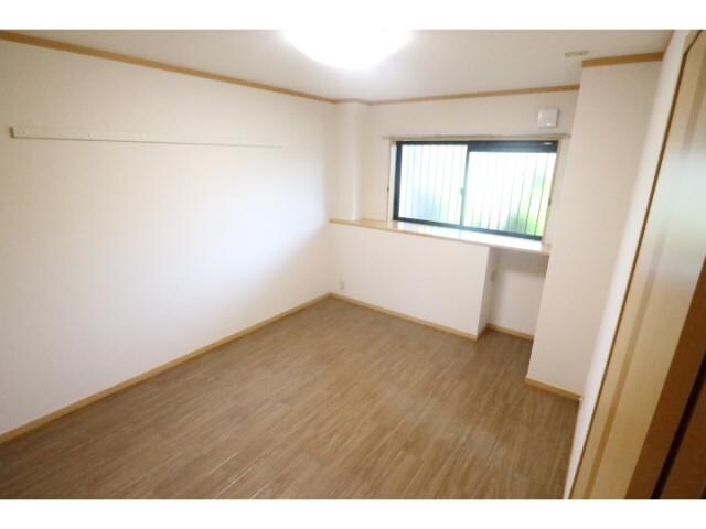 高の原駅 バス18分  梅美台５丁目下車：停歩4分 1階の物件内観写真