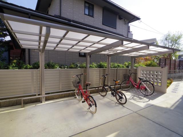 奈良駅 バス7分  神殿下車：停歩1分 2階の物件外観写真