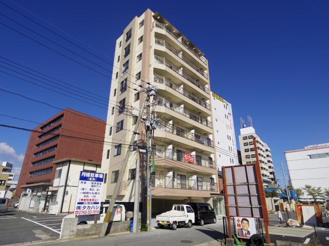 奈良県奈良市三条大路１丁目の物件外観写真