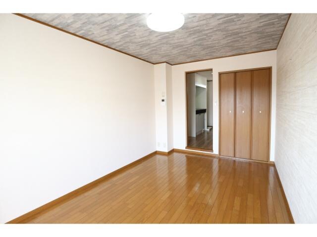 奈良県奈良市芝辻町3丁目マンション 3階の物件内観写真