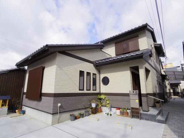 奈良駅 徒歩3分 1階の物件外観写真