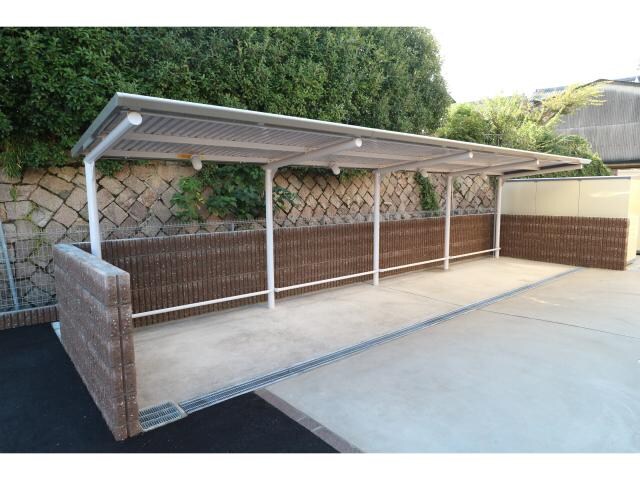 木津駅 バス5分  市坂下車：停歩2分 1階の物件外観写真