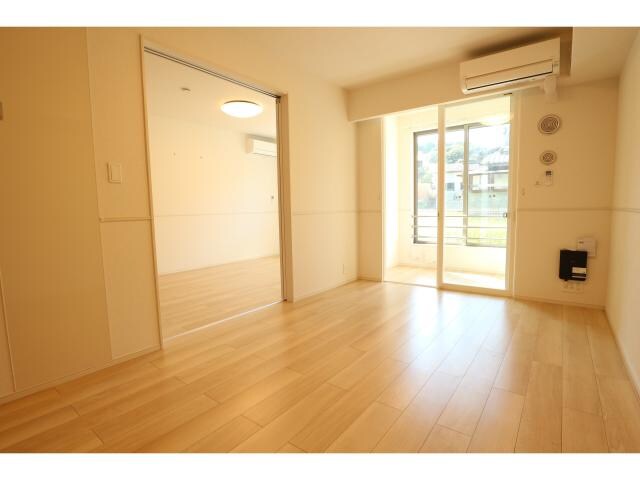 木津駅 バス5分  市坂下車：停歩2分 1階の物件内観写真