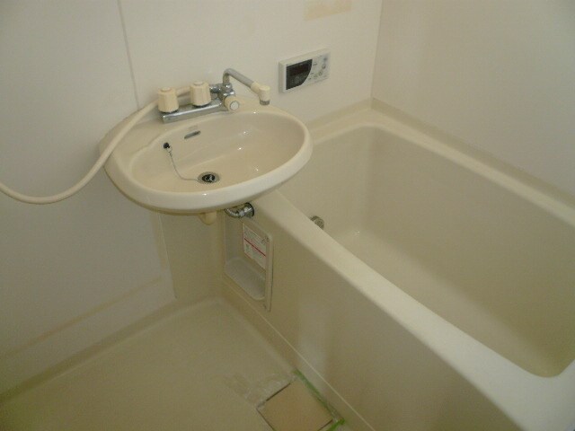 フラワーヒル２番館の物件内観写真