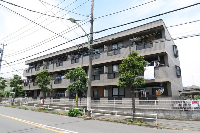 メゾンファミールの物件外観写真