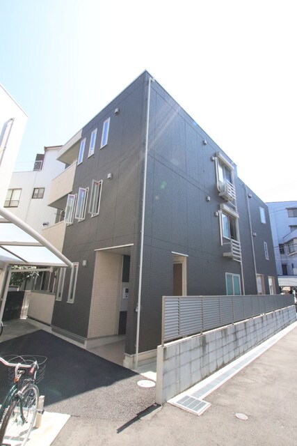 セジュール子安の物件外観写真