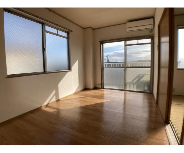 エステート松木の物件内観写真