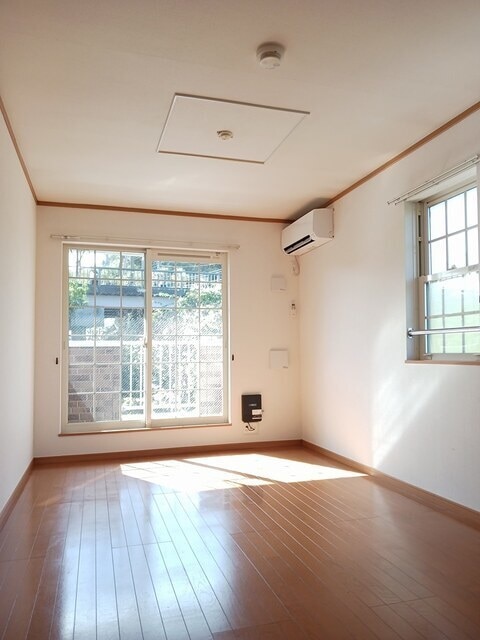 ガーデンスクエア片倉の物件内観写真