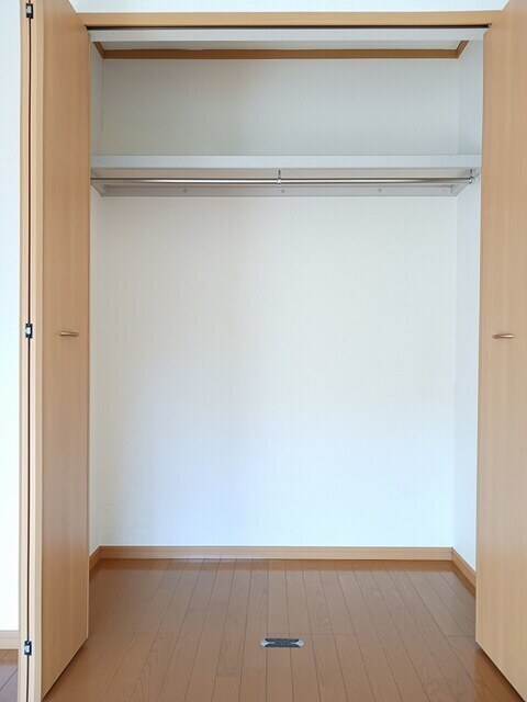 ガーデンスクエア片倉の物件内観写真