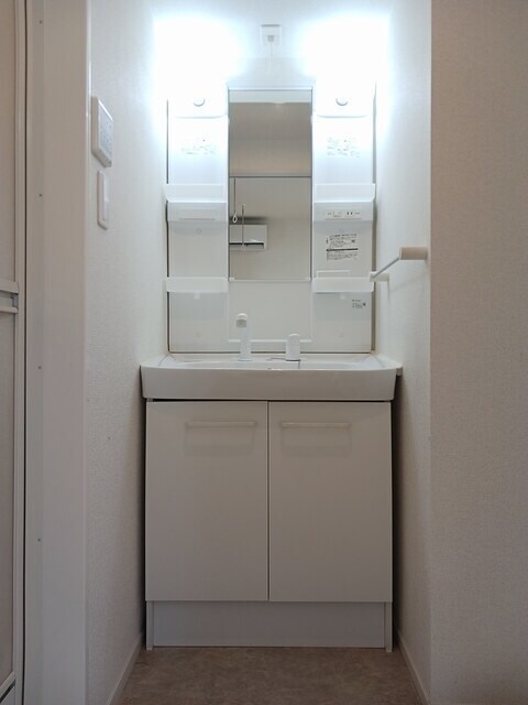 ルミエール　モンドＢの物件内観写真