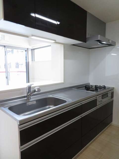 シュトラーレ　八日町の物件内観写真