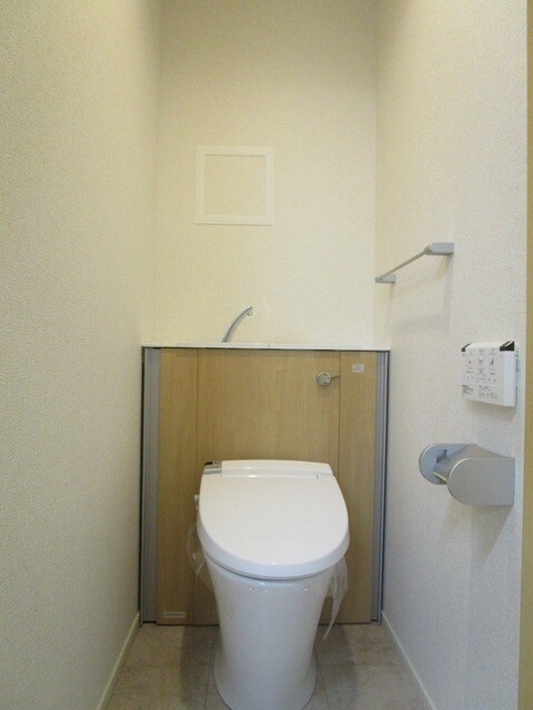 シュトラーレ　八日町の物件内観写真