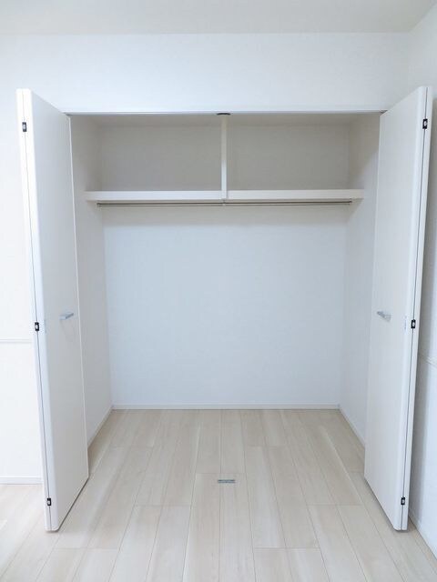 シュトラーレ　八日町の物件内観写真