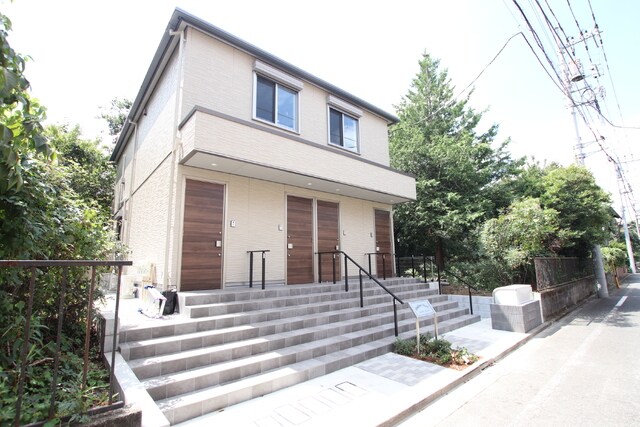 オンブル・ヴェールの物件外観写真