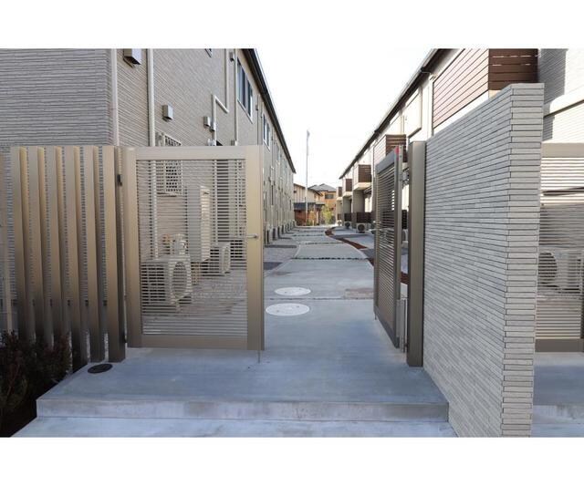 フォレストメゾン聖蹟の物件外観写真