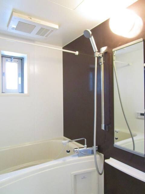 カドリフォリエの物件内観写真