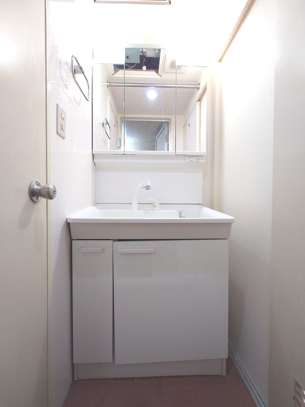 目黒駅 徒歩15分 3階の物件内観写真