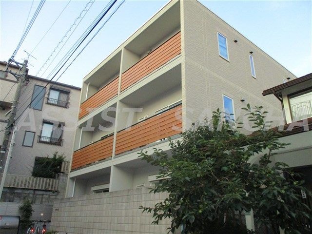 三軒茶屋駅 徒歩5分 1階の物件外観写真