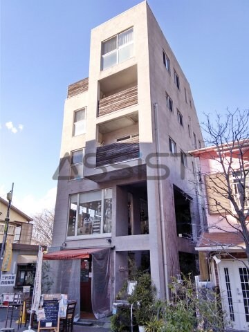 QG三軒茶屋の物件外観写真