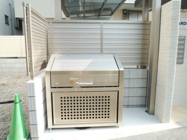 ＧＡＲＤＥＮ ＣＯＵＲＴの物件内観写真