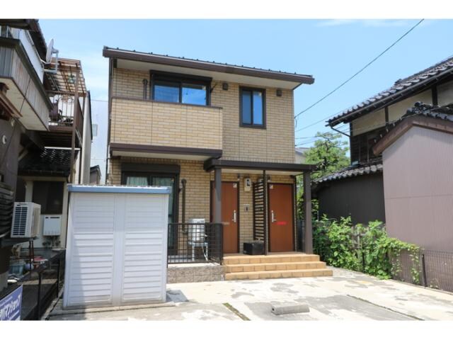 高岡駅 徒歩10分の物件外観写真