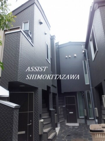 代々木上原駅 徒歩4分 1階の物件外観写真