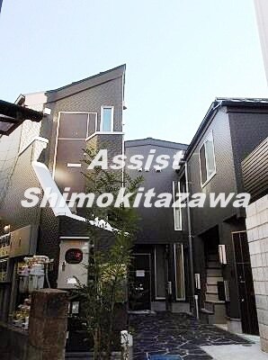 代々木上原駅 徒歩4分 1階の物件外観写真