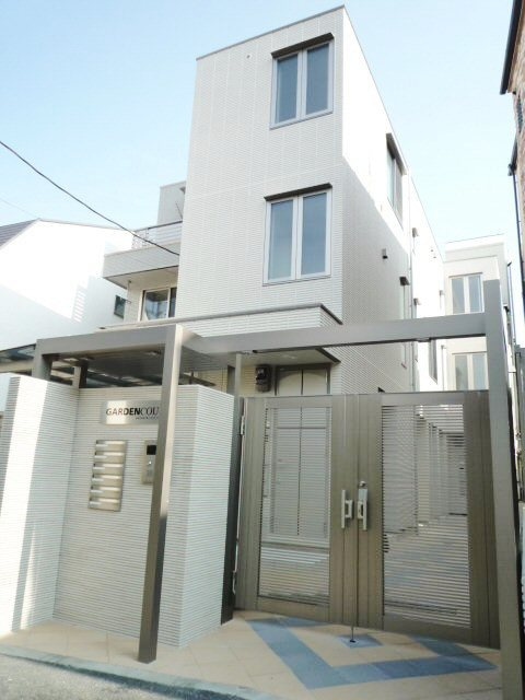 三軒茶屋駅 徒歩6分 2階の物件外観写真