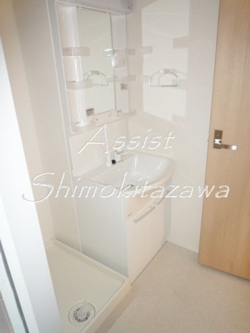 三軒茶屋駅 徒歩6分 2階の物件内観写真