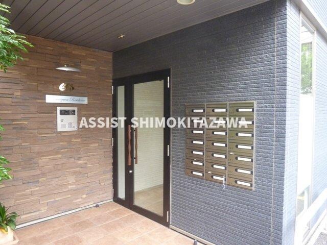 駒沢大学駅 徒歩1分 1階の物件外観写真