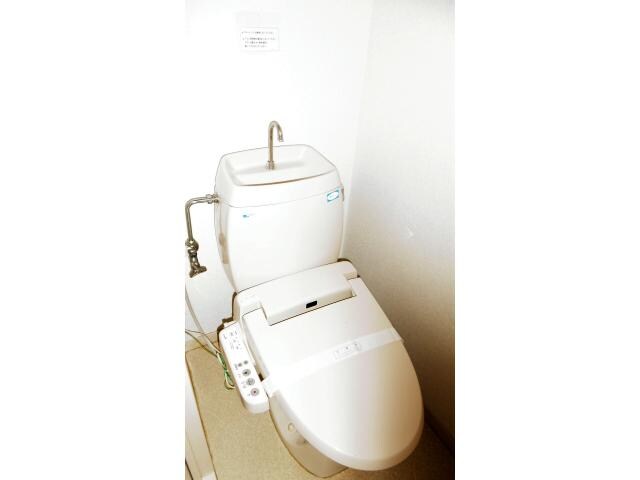 セレナ堀高の物件内観写真