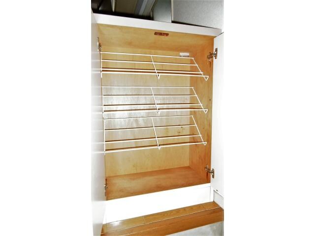 セレナ堀高の物件内観写真