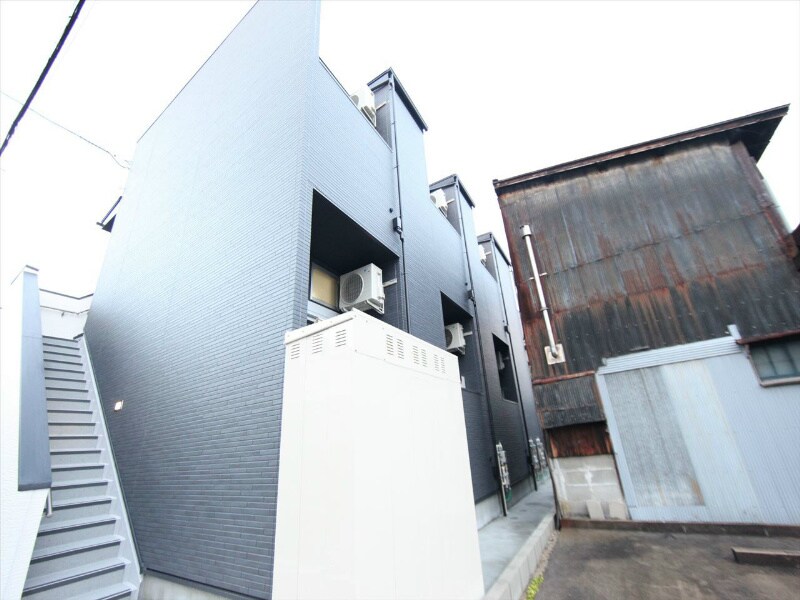 フェニックスの物件外観写真