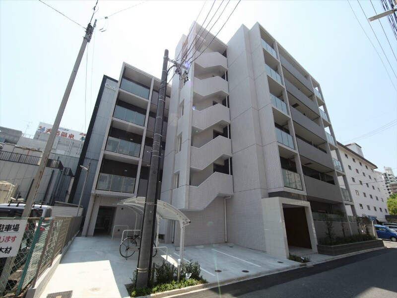 アイボリーの物件外観写真