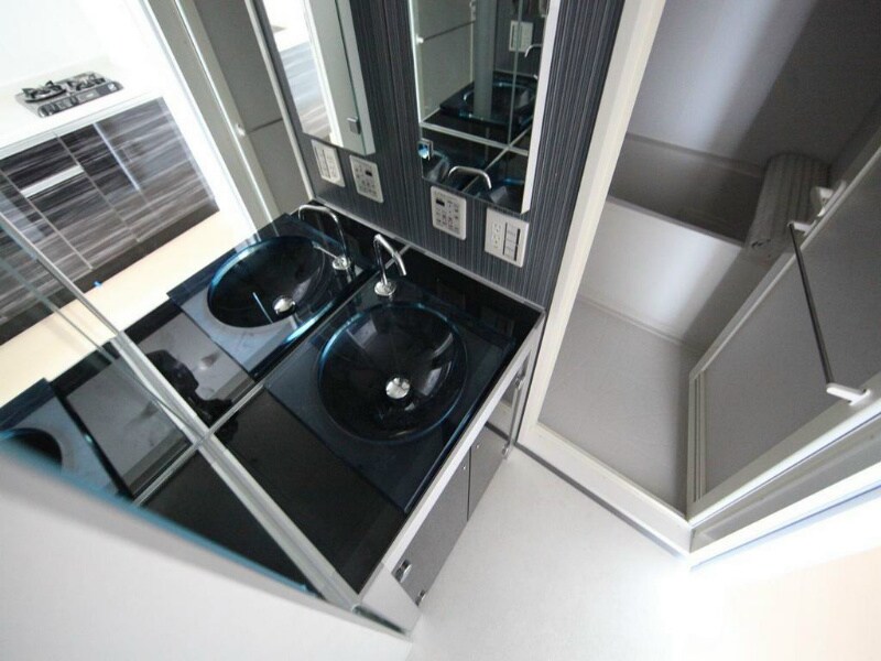 ＣＡＳＴＥＬＬＯＬＵＳＳＯ（カステロルッソ）の物件内観写真