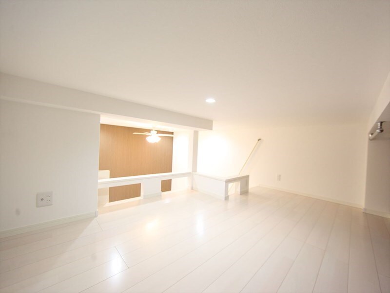 アールグレイス中島町の物件内観写真