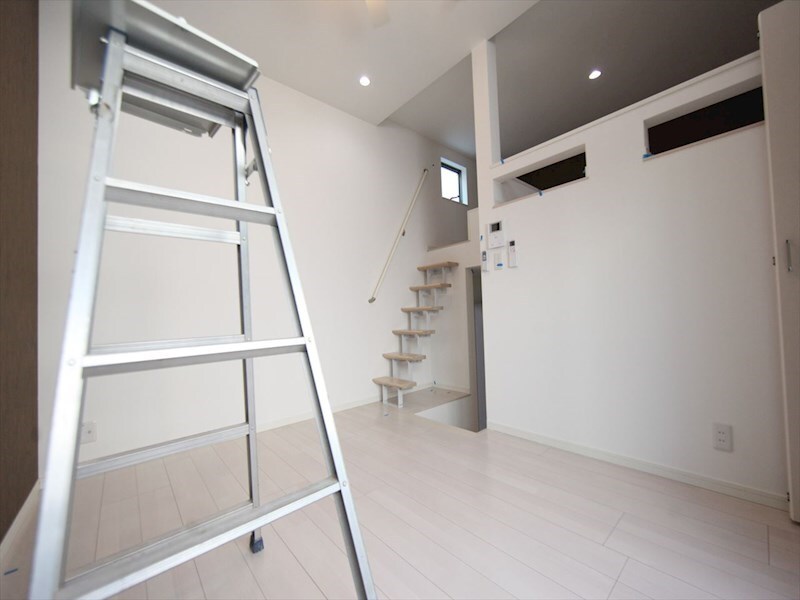 アールグレイス中島町の物件内観写真