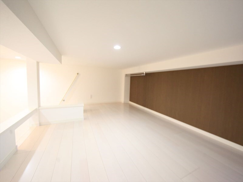 アールグレイス中島町の物件内観写真