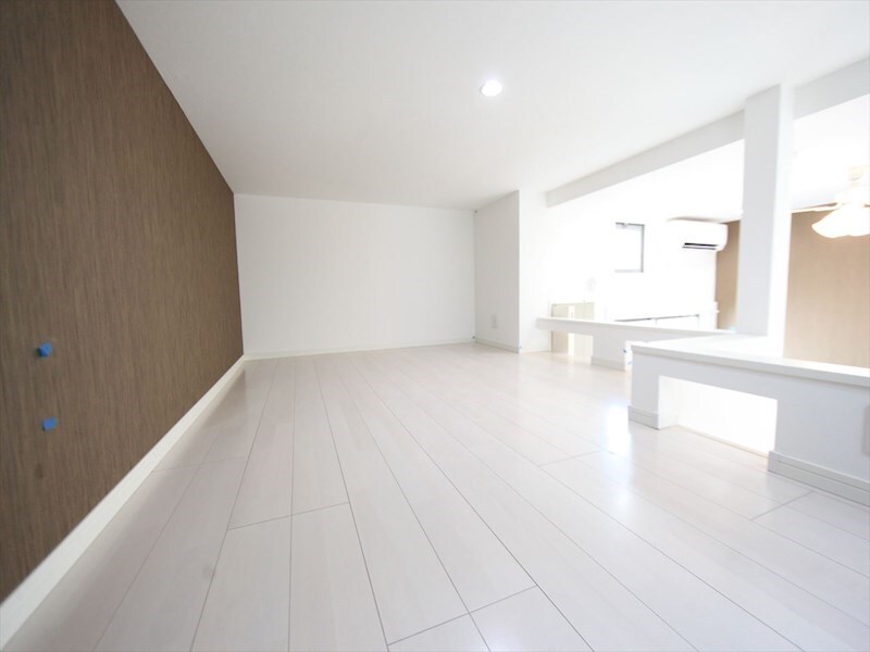 アールグレイス中島町の物件内観写真