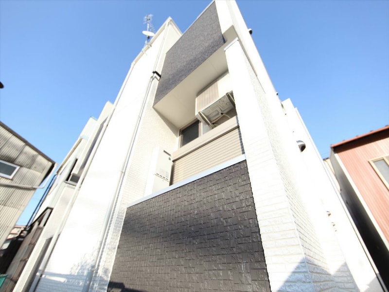 ＬＡＬＡＦＬＡＴＡＴＳＵＴＡＫＩＲＩＴＯＣＨＯＵの物件外観写真