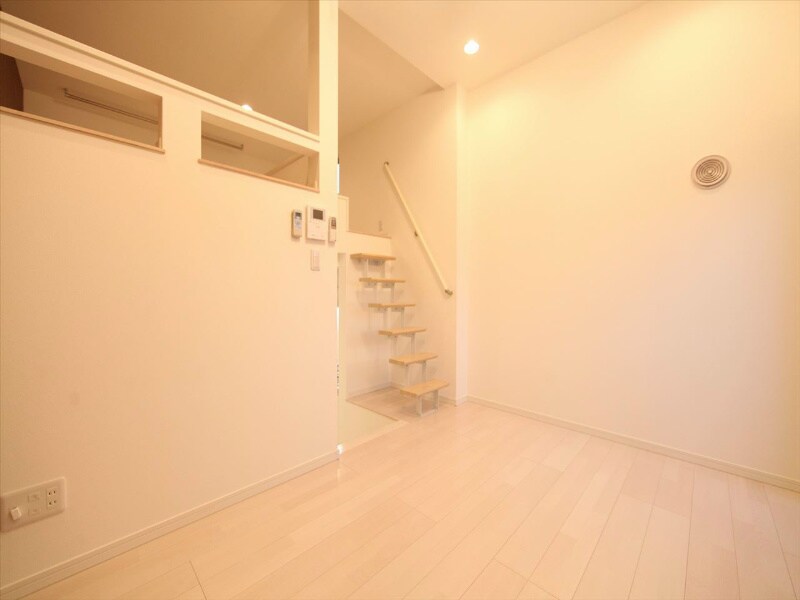 ＬＡＬＡＦＬＡＴＡＴＳＵＴＡＫＩＲＩＴＯＣＨＯＵの物件内観写真