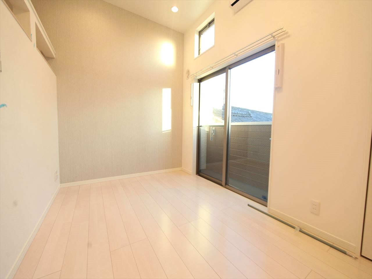 ヴィルフランシュ中村公園の物件内観写真